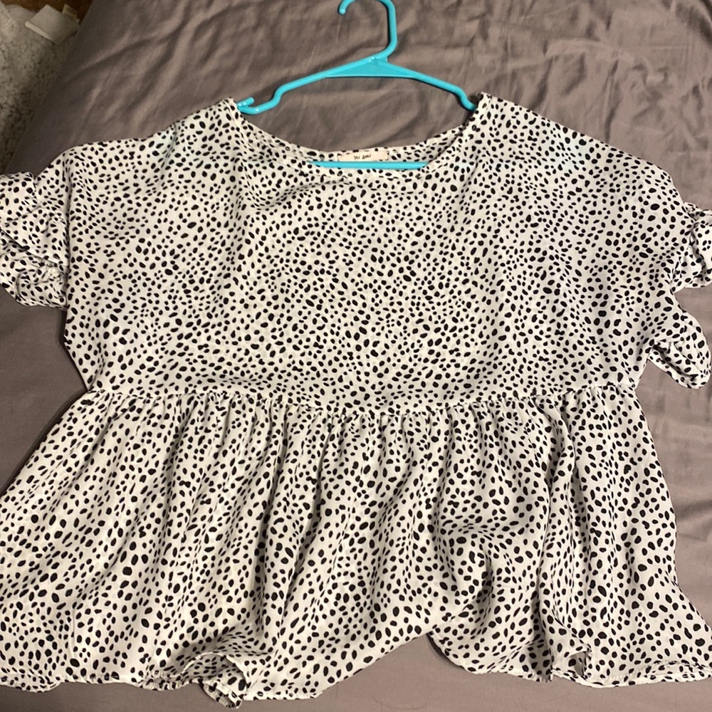 doesn’t fit anymore, but used to be my fav top. super breathable